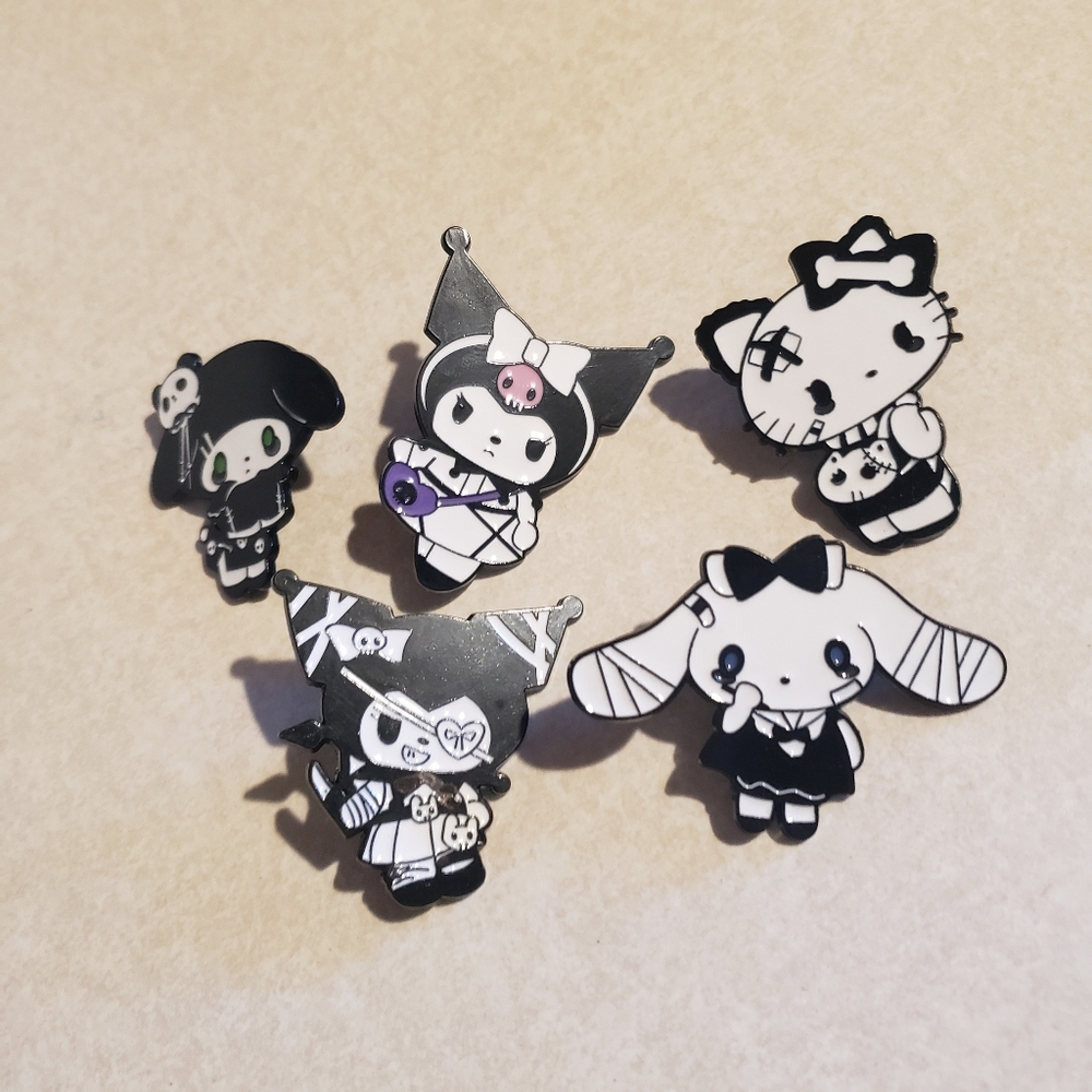 Sanrio 5 pin set